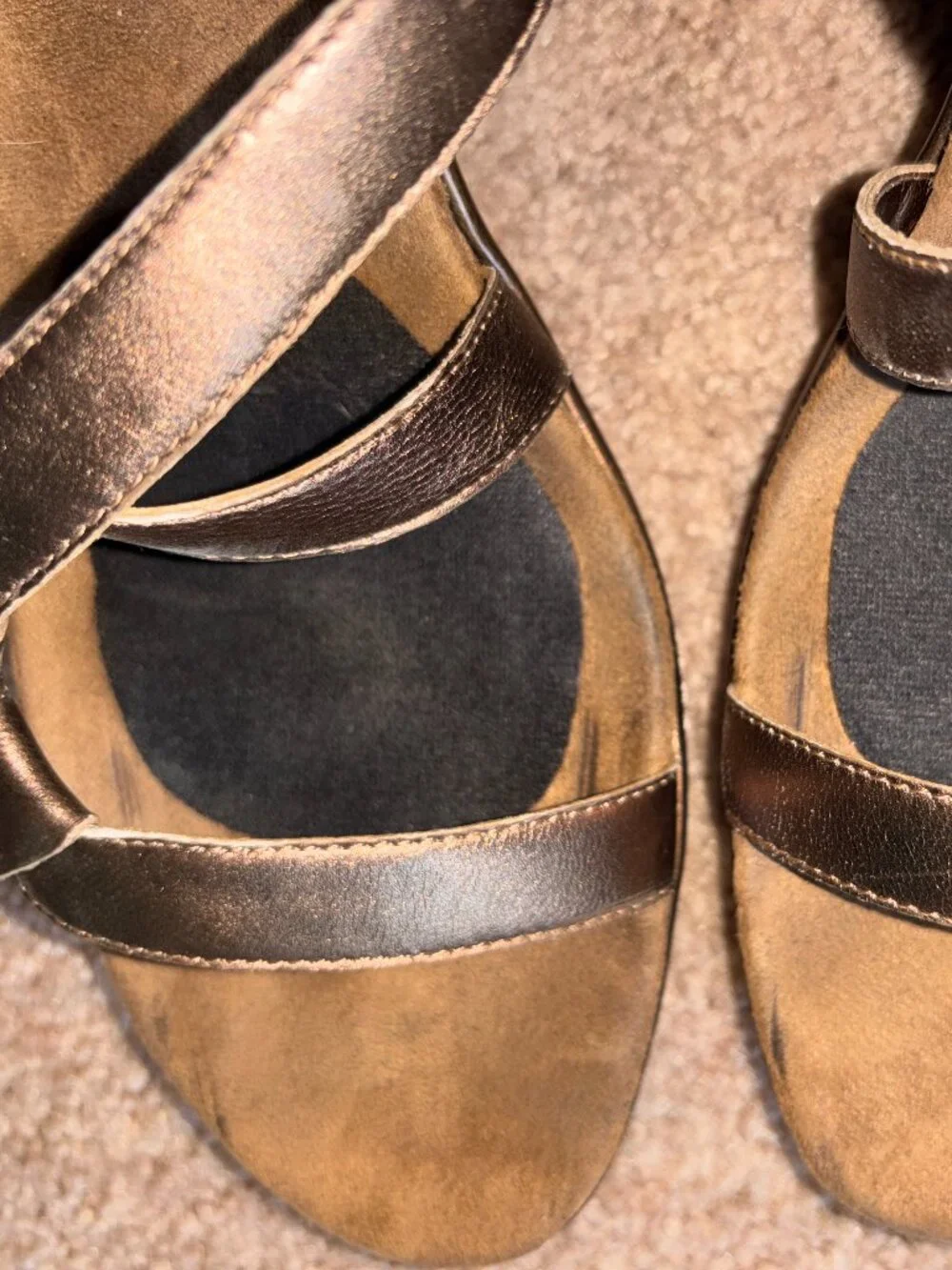 Aerosoles Bronze Leather Strappy Wedge Sandals 9